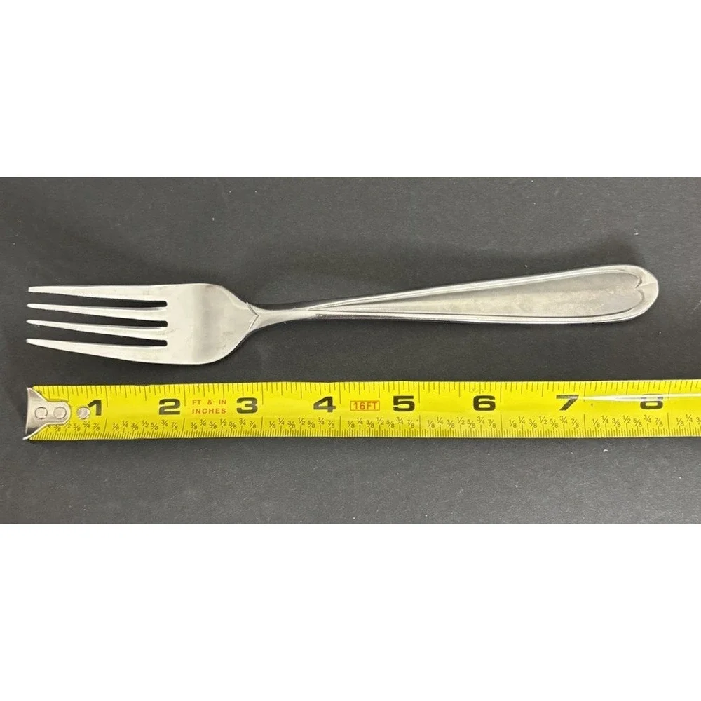 4 Oneida Dylan Dinner Forks Stainless Steel Flatware 7 7/8